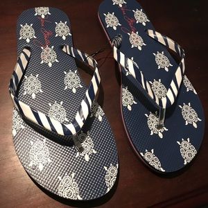 Vera Bradley Turtle Sandals
